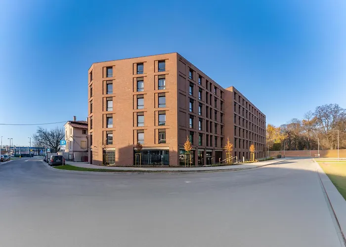 מלון דירות Studentspace 3*